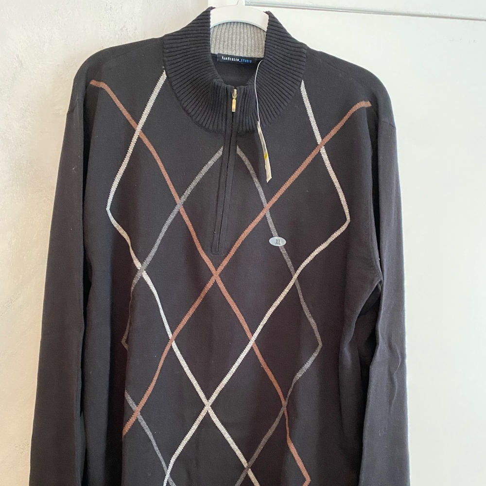 New Van Heusen mens zipup black sweater w/light grey, dark grey and brown (XL)